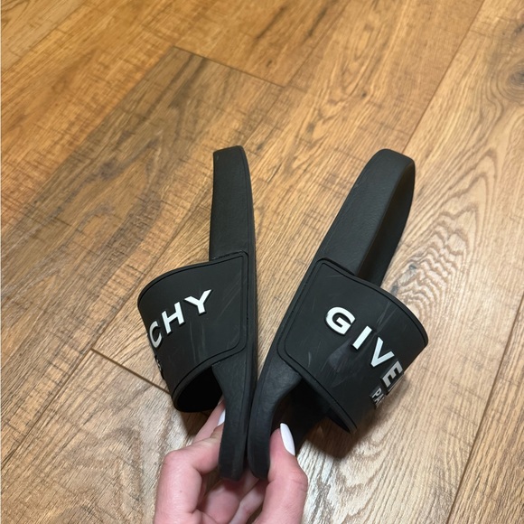 Givenchy slides - Picture 5 of 8